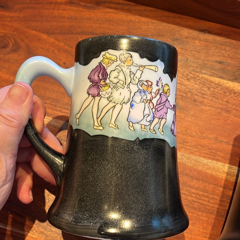 2 IDA LINDSEY MUGS WITH “FOLLOW ME”IMAGE FROM 1917 - Picture 7 of 14